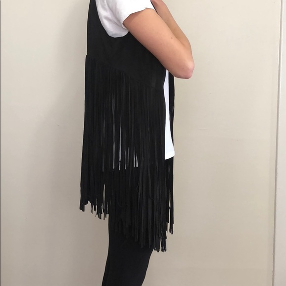 Fringe faux-suede vest - Picture 3 of 3
